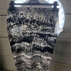 Betro Simone Pencil Skirt🖤